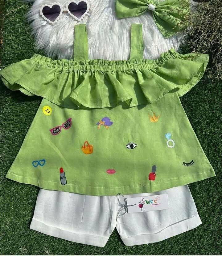 Beautiful trendy fork tourser for baby girls