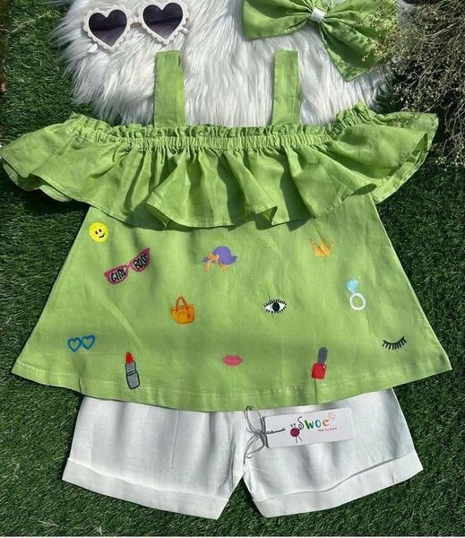 Beautiful trendy fork tourser for baby girls