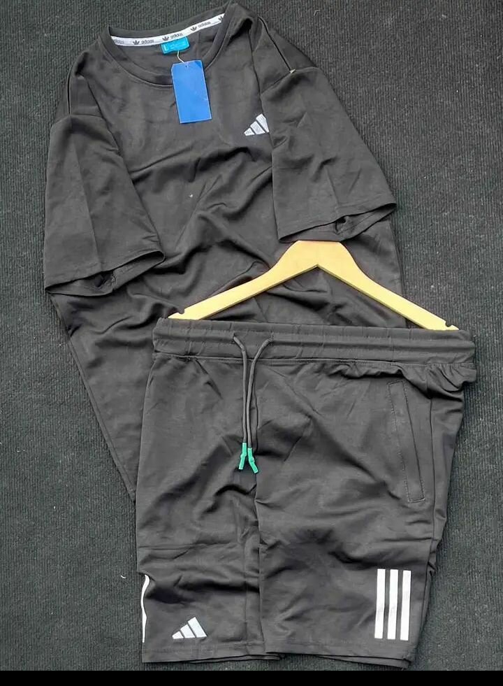 Ensemble de sport moderne