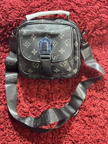 Sacoche luis Vuitton