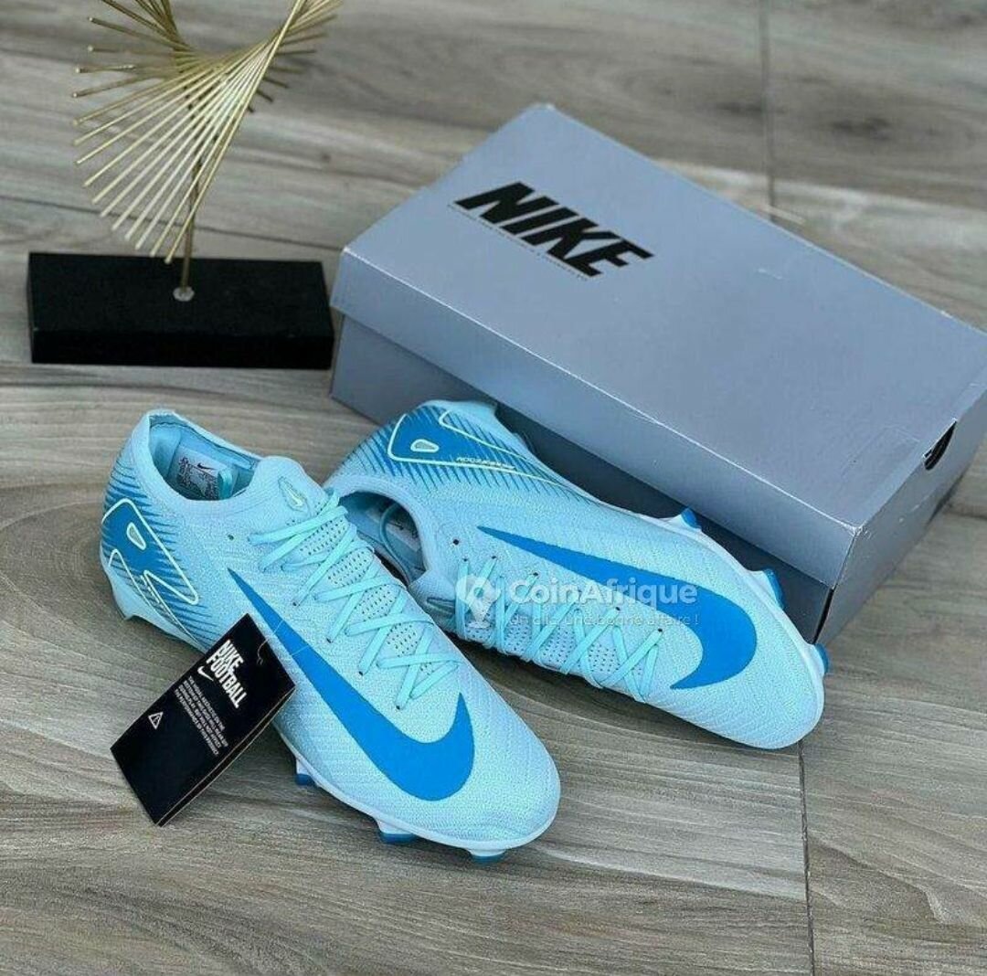 Chaussures de football légères