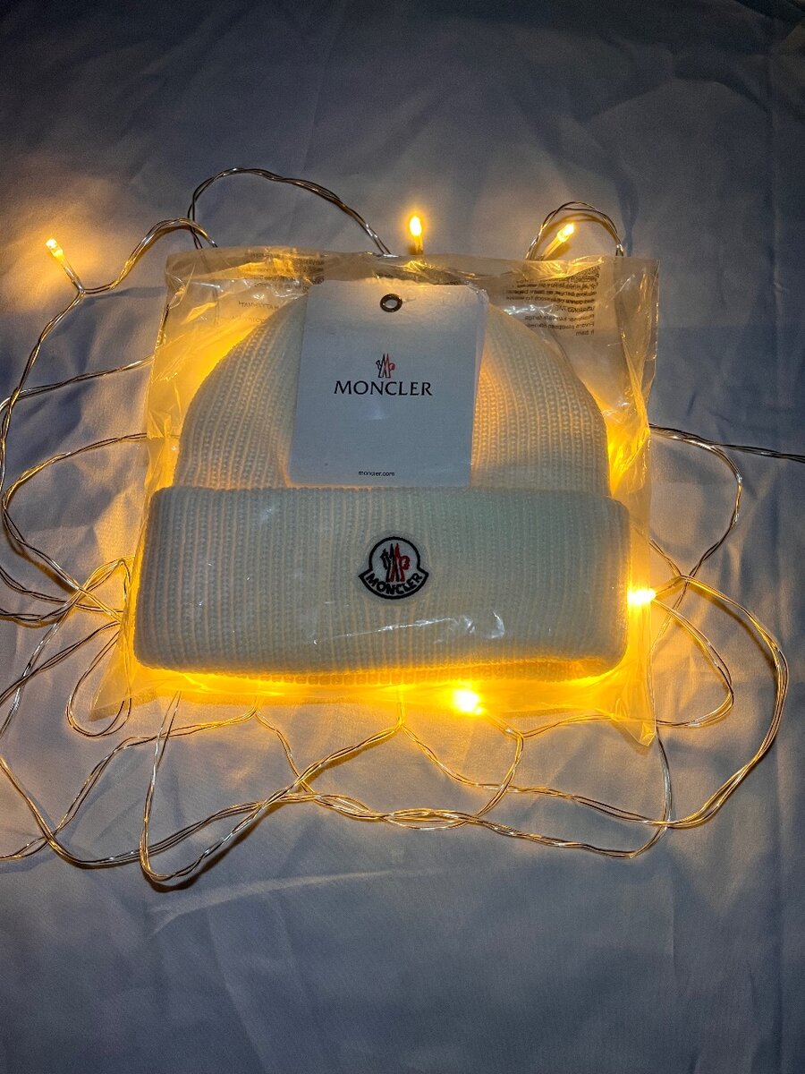 Шапка Moncler