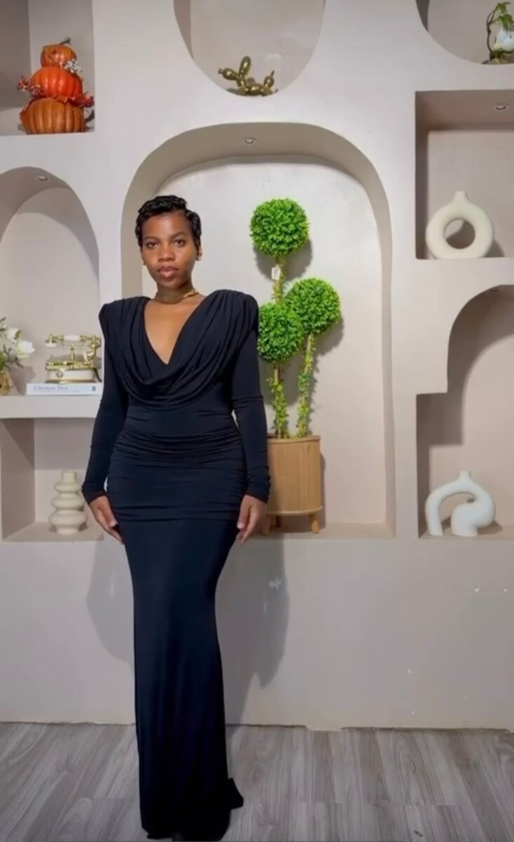 Robe longue noire élégante