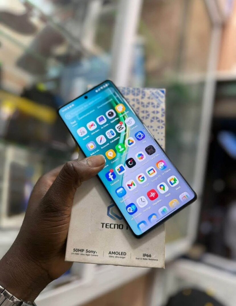 Smartphone TECNO AMOLED 50MP