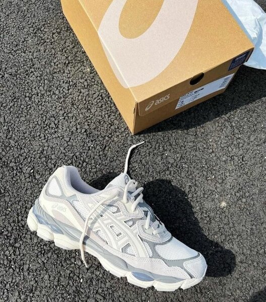 Chaussures de sport blanches pour homme