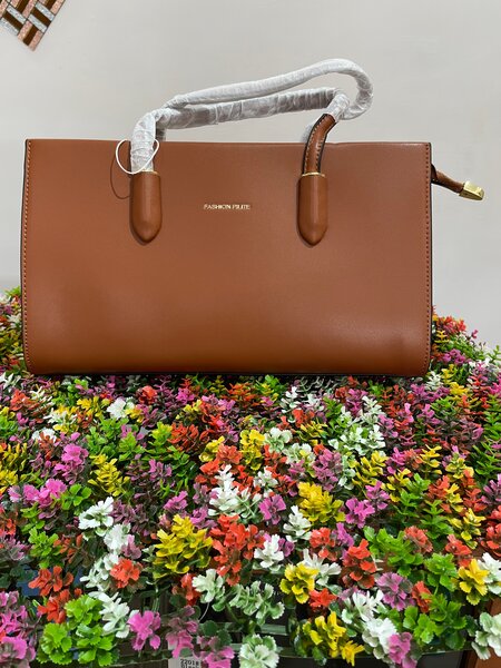 Sac à main élégant en cuir