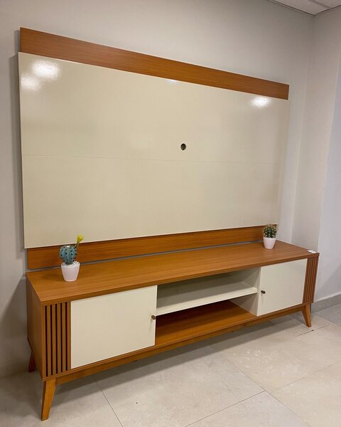 Meuble TV en bois moderne