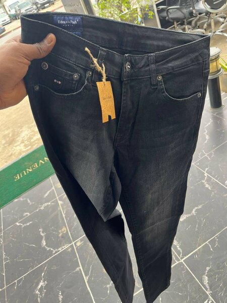 Jean slim noir homme tendance