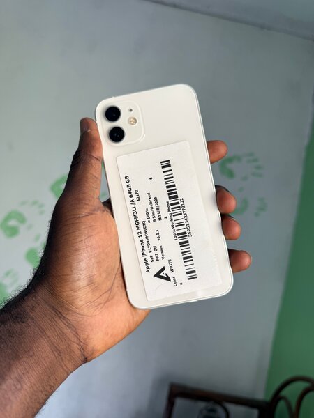 iPhone 12 simple quasi neuf