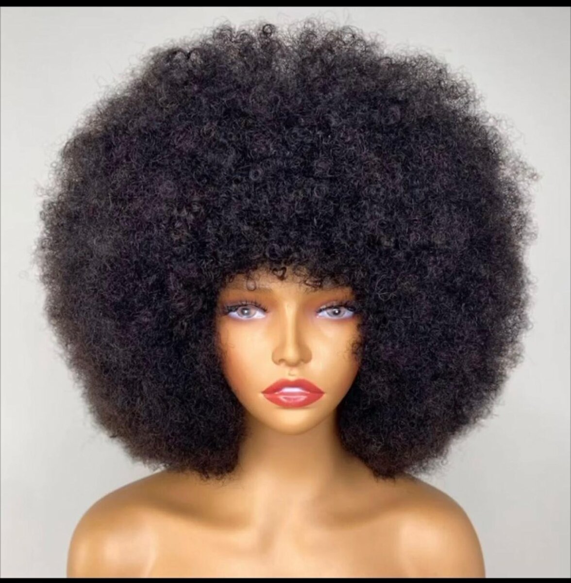 Perruque Afro Bouclée Élégante