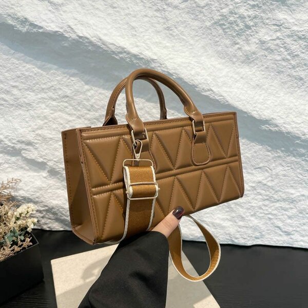 Sac à main géométrique élégant