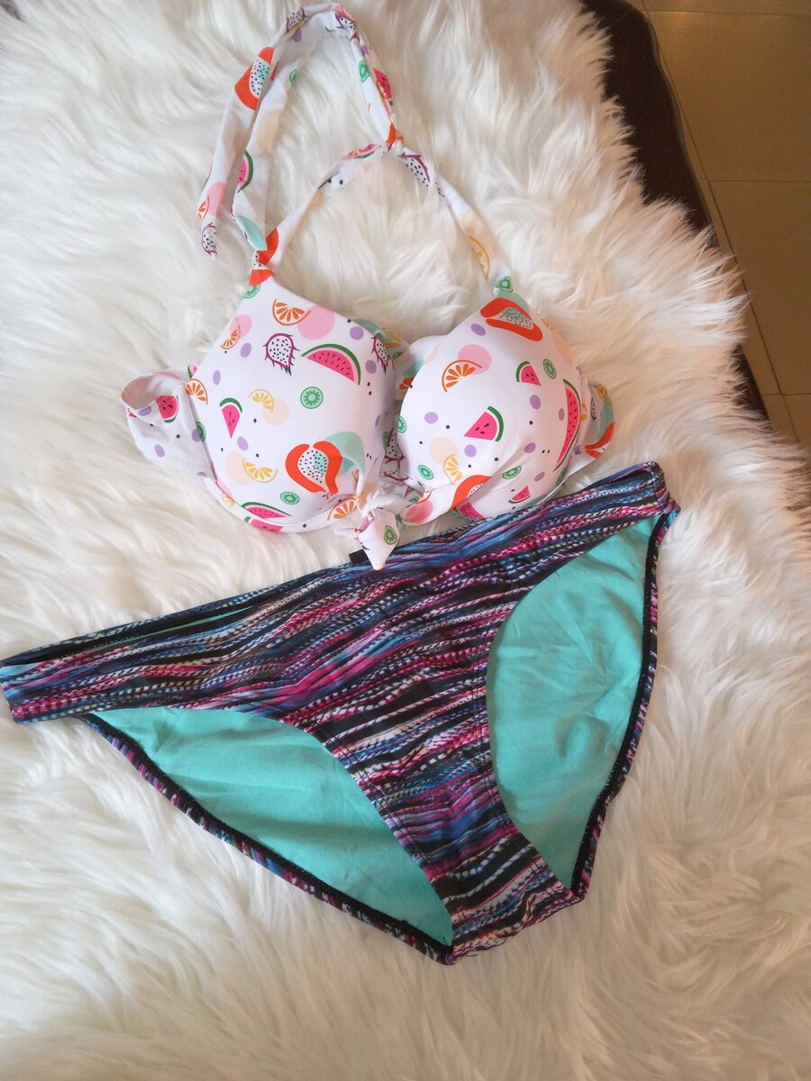 Women's two-piece swimsuit