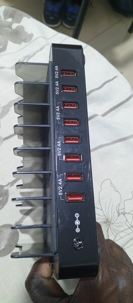 Vrova 8 Port Smart Charging Station