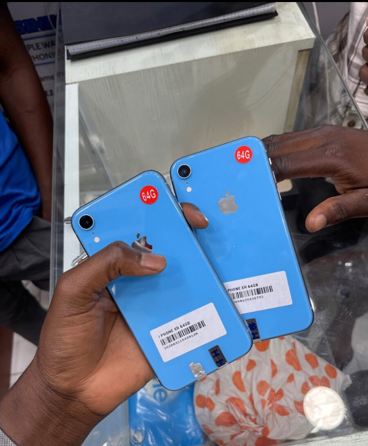 iPhone XR Bleu 64GB Débloqué