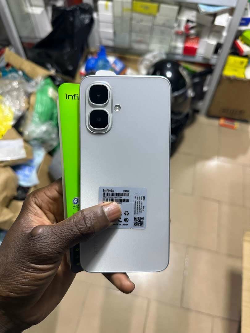 INFINIX Smart 10 64GB/3+3GB