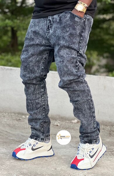 Jean homme imprimé tendance