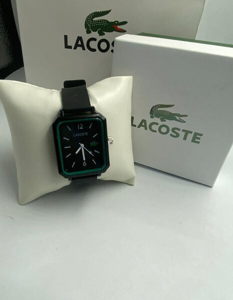 Montre Lacoste rectangulaire homme