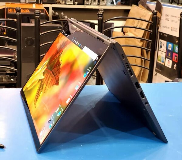 Ordinateur portable convertible 2-en-1