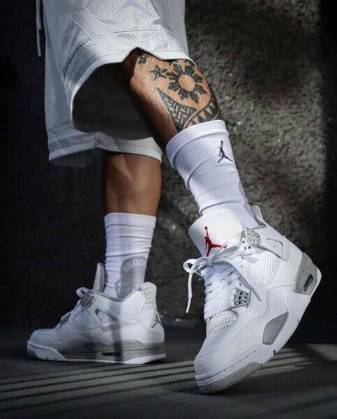 Jordan 4 ash & white