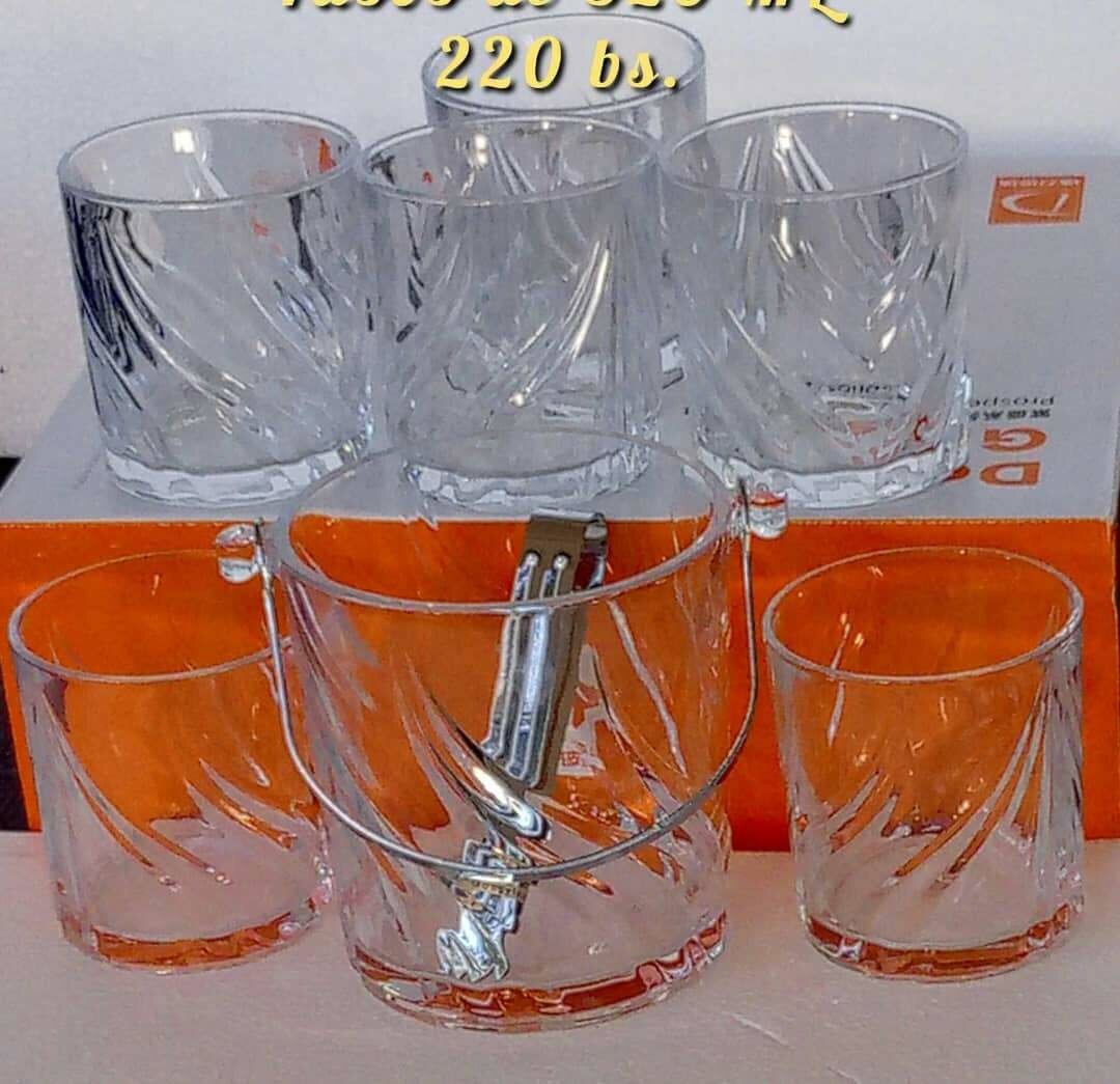 6 verres plus le seau et pince