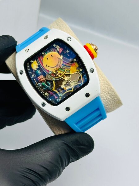 Montre colorée sourire