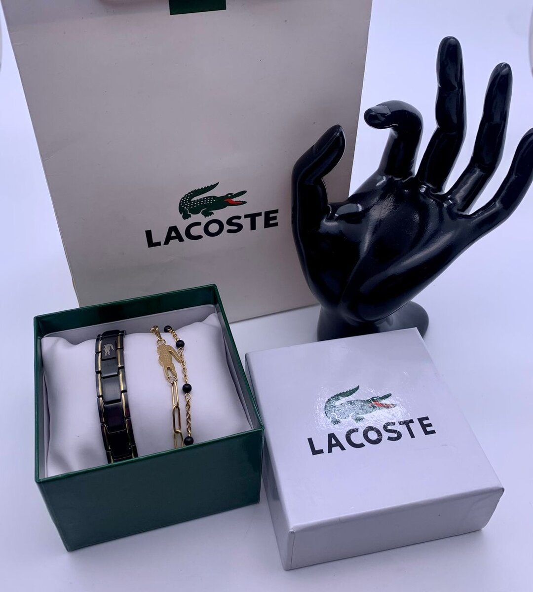 Bracelets élégants Lacoste