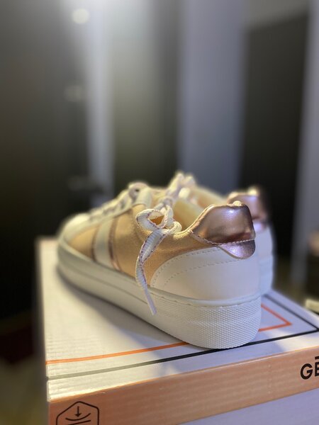 Baskets Femme Style Moderne