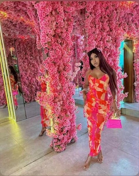 Robe Florale Éclatante Femme