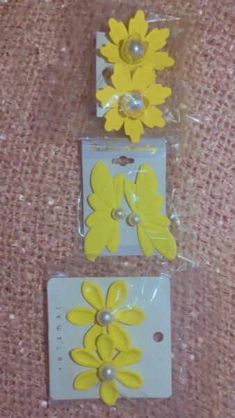 Boucles d'oreilles fleurs jaunes