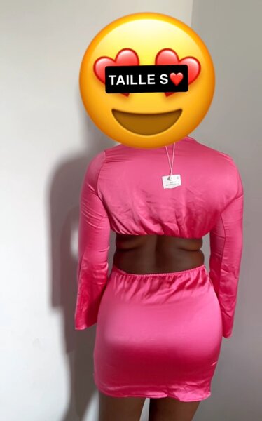 Robe moulante rose sexy