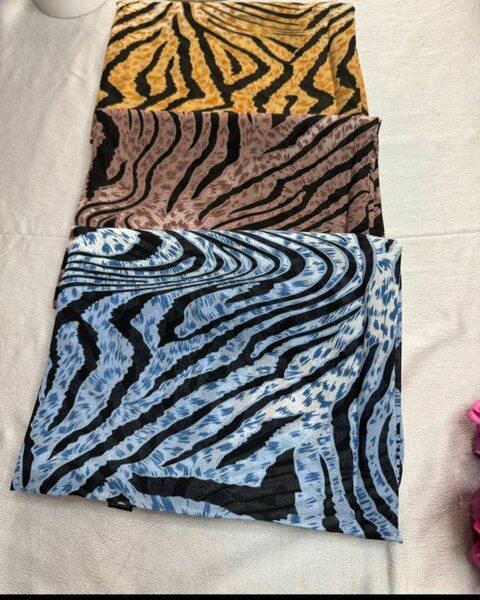 Foulard motif zèbra