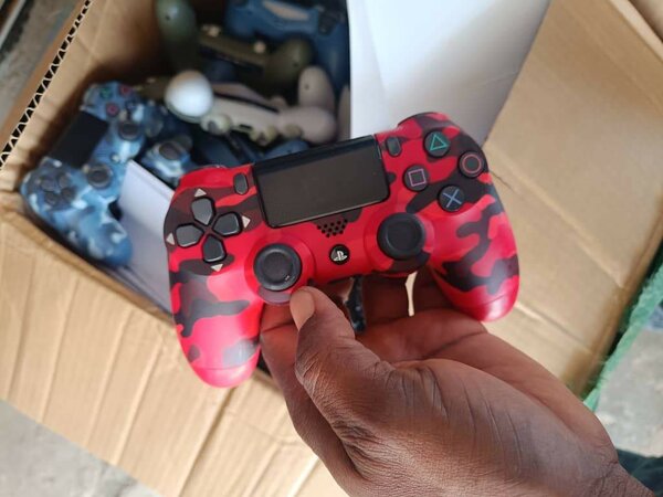 PS 4 Game pad
