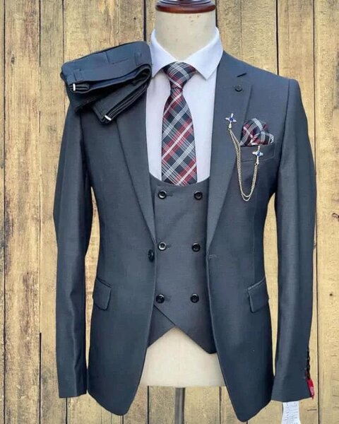grey men's suit