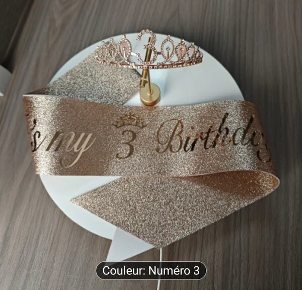 Couronne et écharpe d'anniversaire