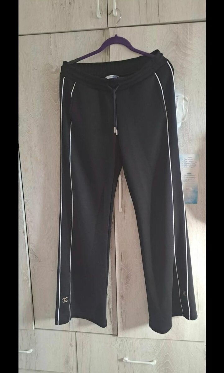 СПОРТИВНЫЙ КОСТЮМ