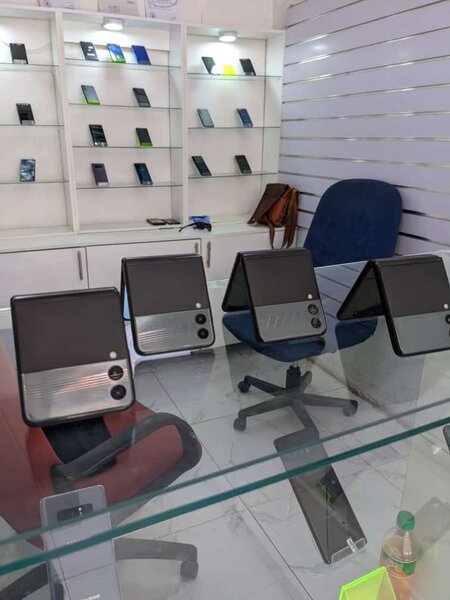 Pre-owned Samsung phones