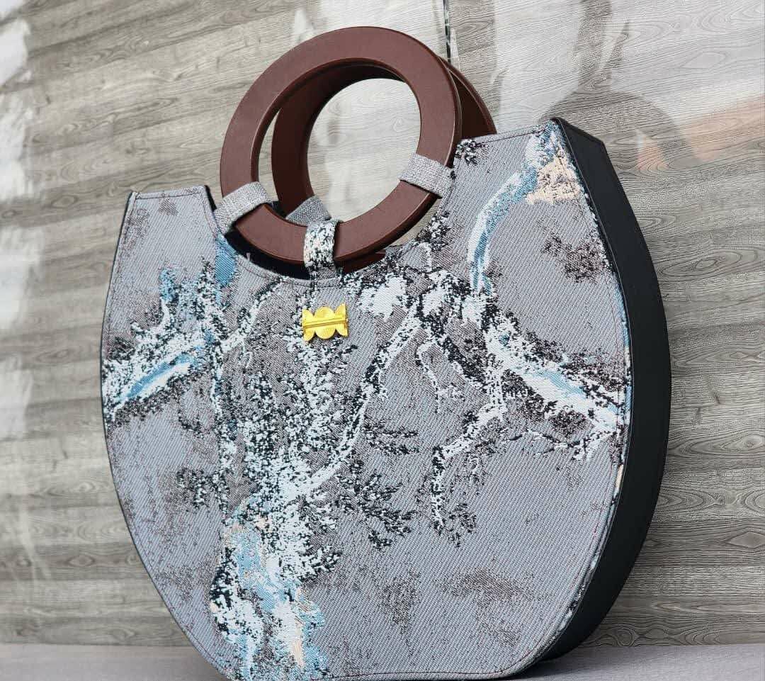 Sac caba avec poignées en bois