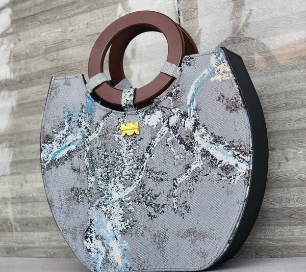 Sac caba avec poignées en bois