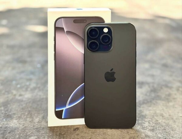 iPhone 15 Pro Max Noir