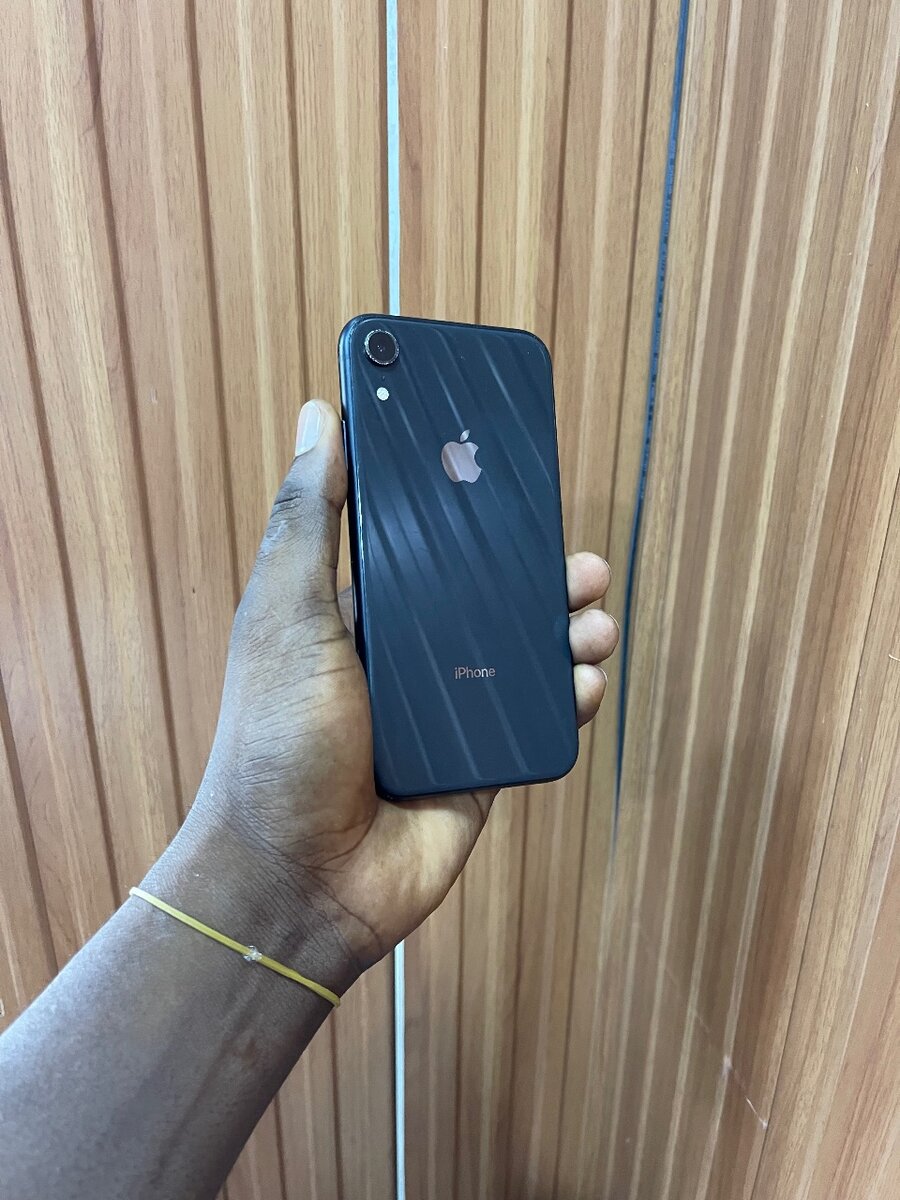 iPhone XR très propre disponible