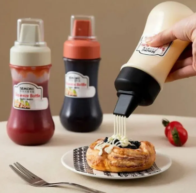 Squeez bottle, 500ML best quality best product, export quality ketchup bottle, 4 holes best plastic product