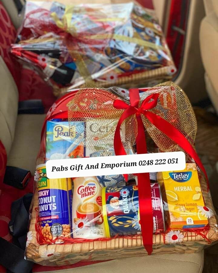 Classy And Affordable Corporate Christmas Gift Hampers