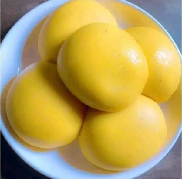 Petits pains foutou jaunes