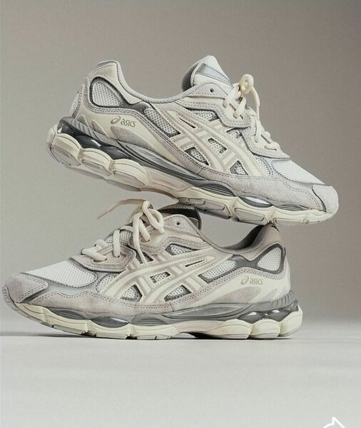 Chaussures Asics pour homme et femme
