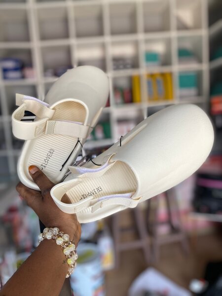 Sabots confortables unisexes colorés