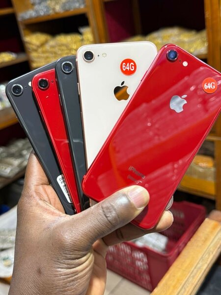 iPhone 8 64giga casineuf