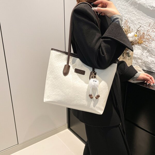 Tote bags with teddy