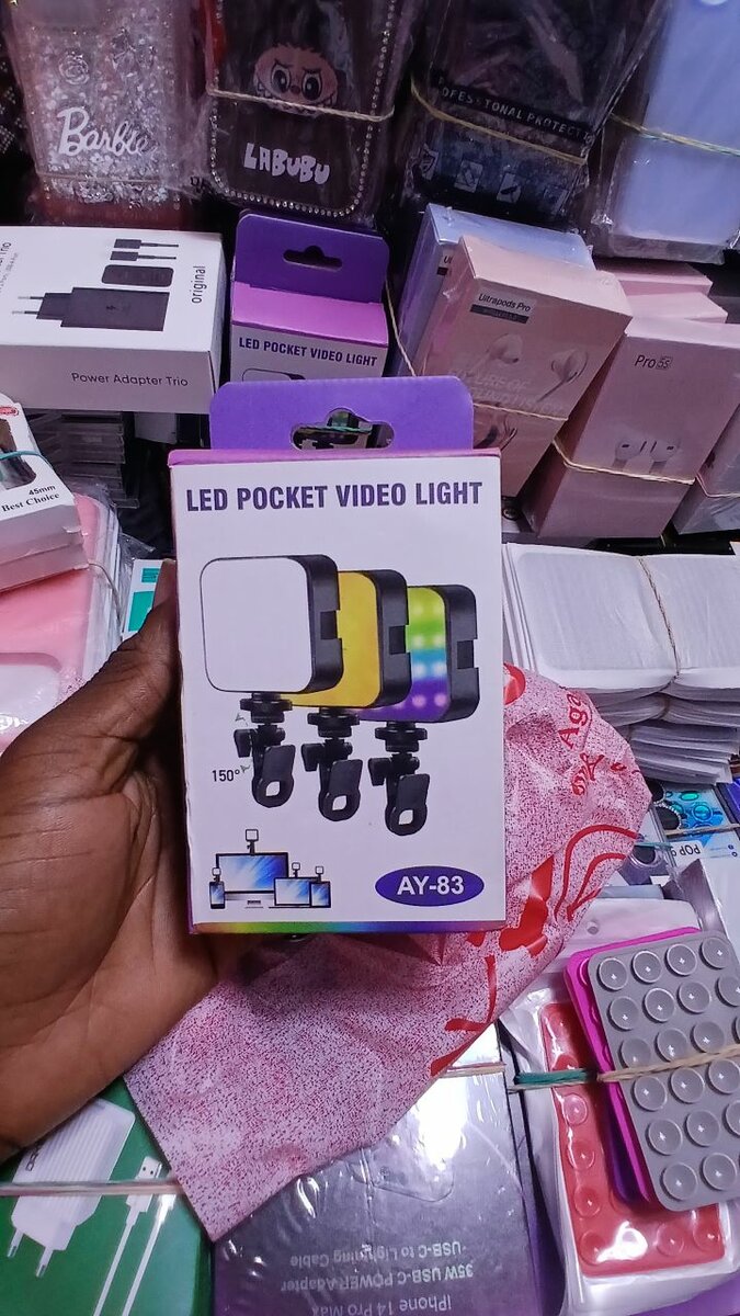 Lampe Vidéo LED de Poche AY-83