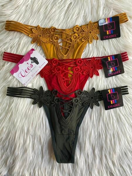Strings et culottes pour femmes