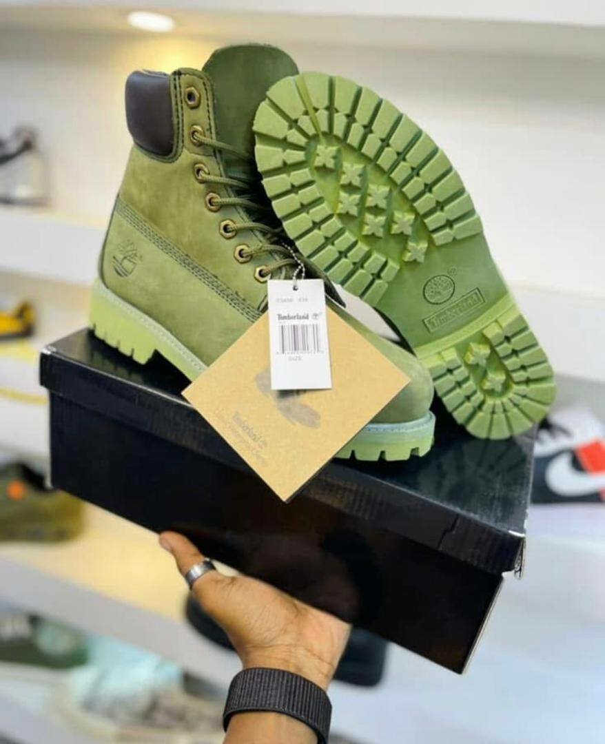 Bottes en cuir imperméables